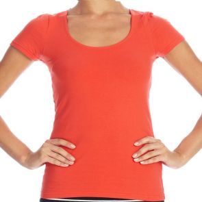 Betty Basics Britney Scoop Tee Coral BB207