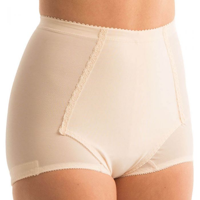 Triumph Belform Panty 10000116 Fresh Powder Womens Underwear